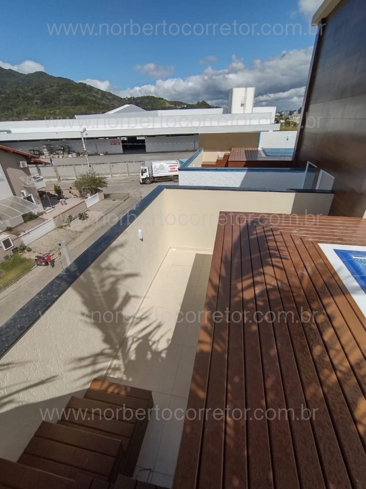 Triplex , 03 dorm em Pereque, Porto Belo SC 