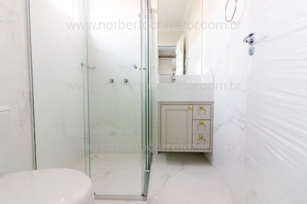 APARTAMENTO MOBILIADO A VENDA EM MEIA PRAIA 