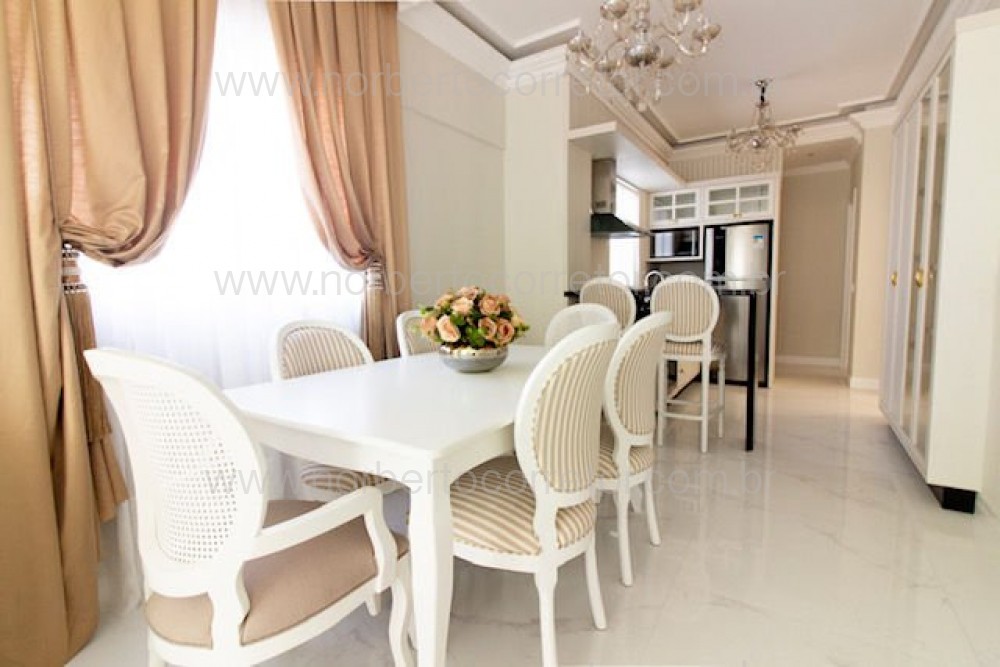 APARTAMENTO MOBILIADO A VENDA EM MEIA PRAIA 