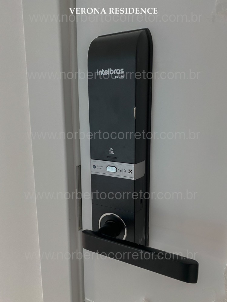 APARTAMENTO A VENDA NA QUADRA MAR DE MEIA PRAIA