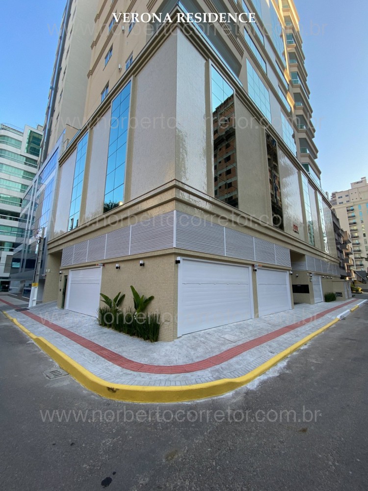 APARTAMENTO A VENDA NA QUADRA MAR DE MEIA PRAIA