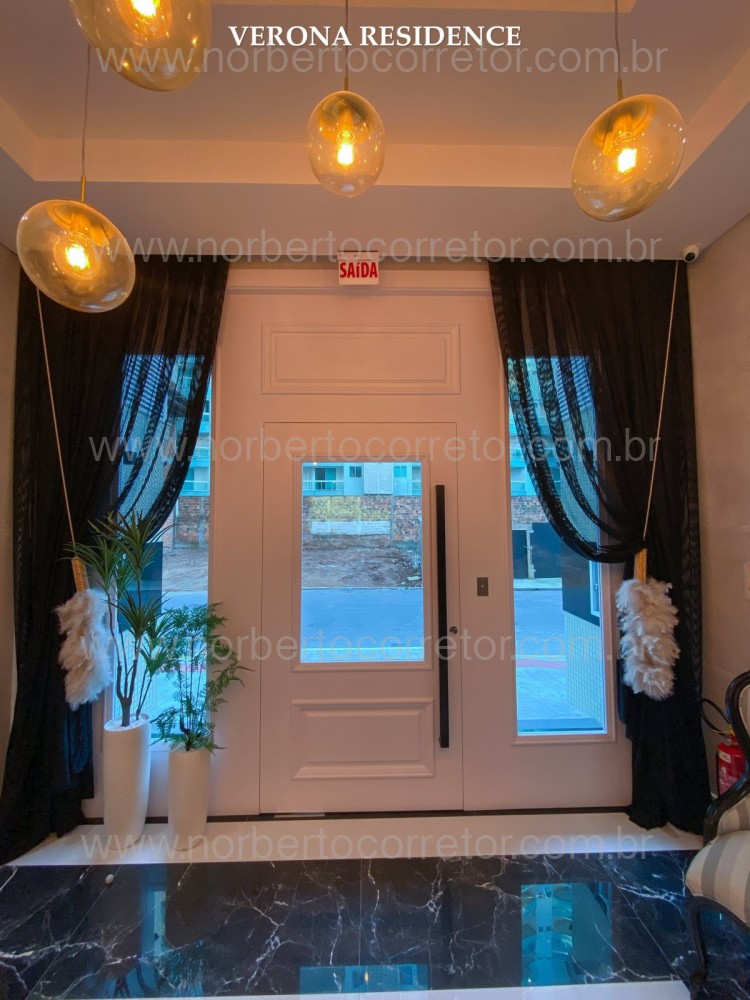 APARTAMENTO A VENDA NA QUADRA MAR DE MEIA PRAIA