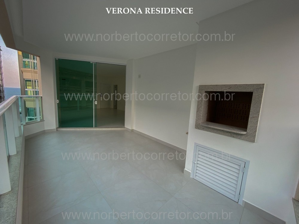 APARTAMENTO A VENDA NA QUADRA MAR DE MEIA PRAIA