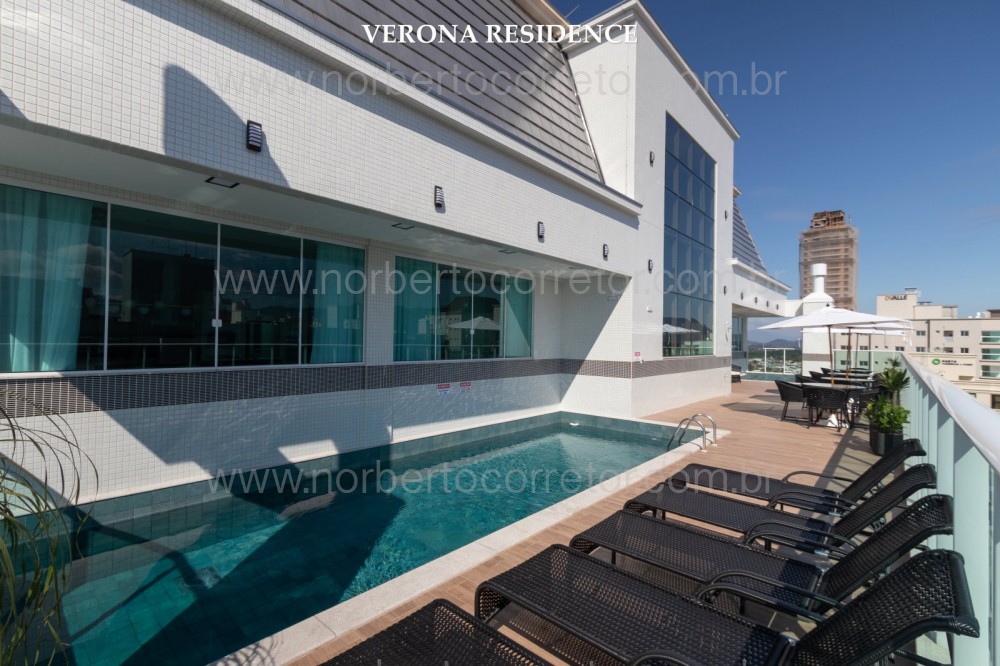 APARTAMENTO A VENDA NA QUADRA MAR DE MEIA PRAIA