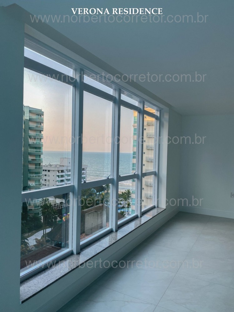 APARTAMENTO A VENDA NA QUADRA MAR DE MEIA PRAIA