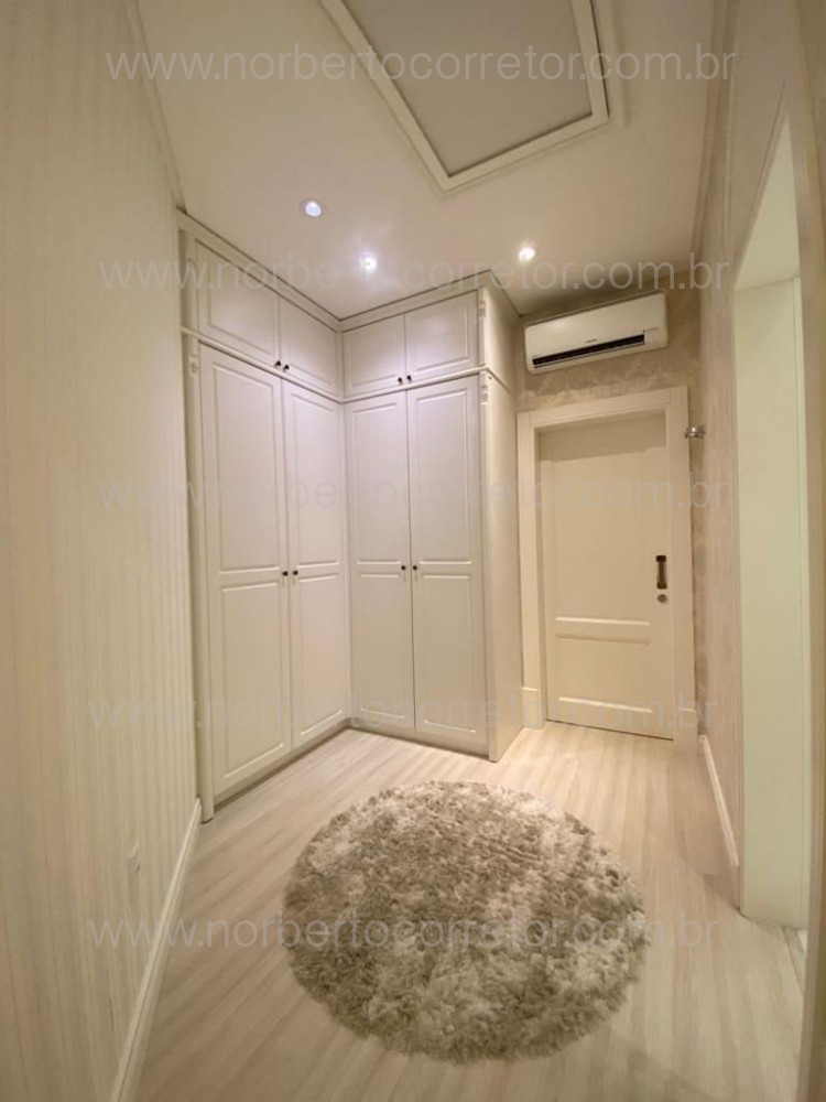 APARTAMENTO FRENTE MAR A VENDA EM MEIA PRAIA