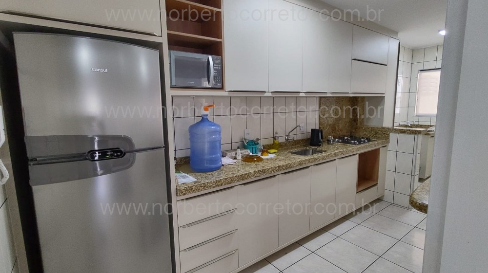 Apartamento 3 dormitrios, quadra mar Itapema SC 
