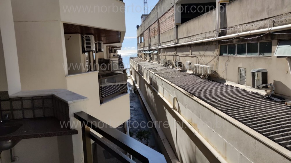 Apartamento 3 dormitrios, quadra mar Itapema SC 