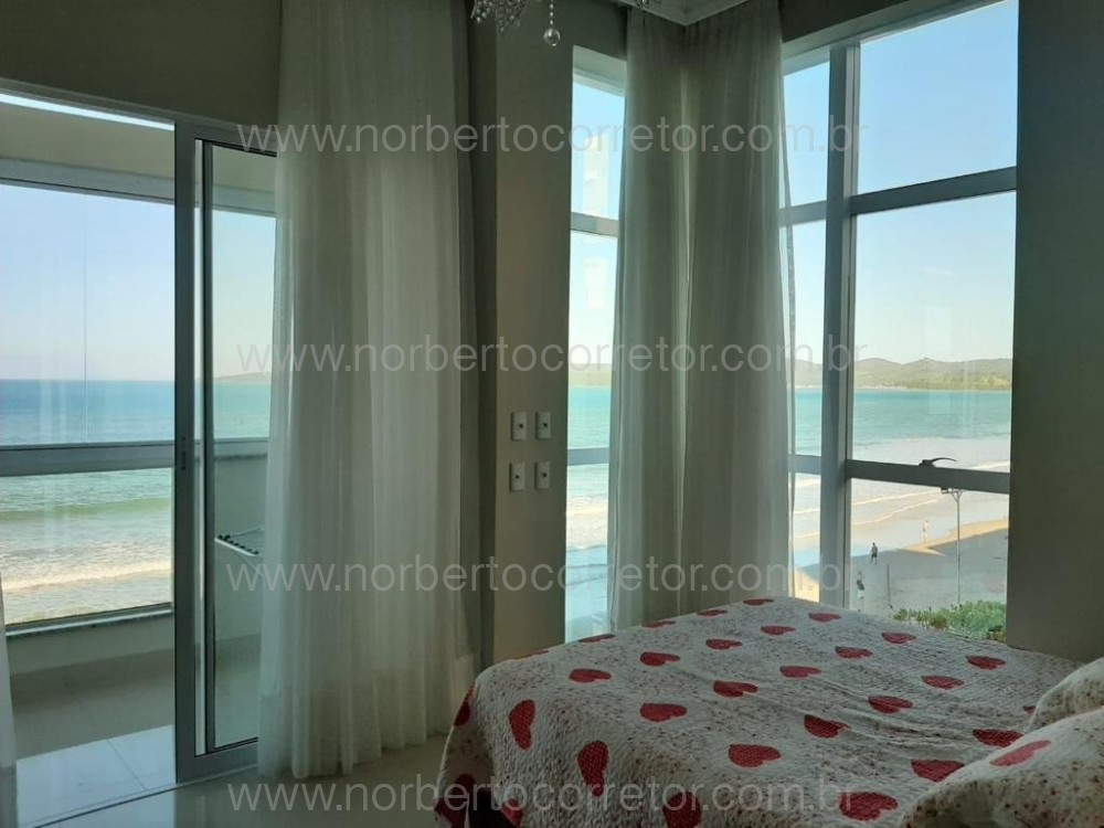 Apartamento P na Areia, Meia Praia, Itapema SC 