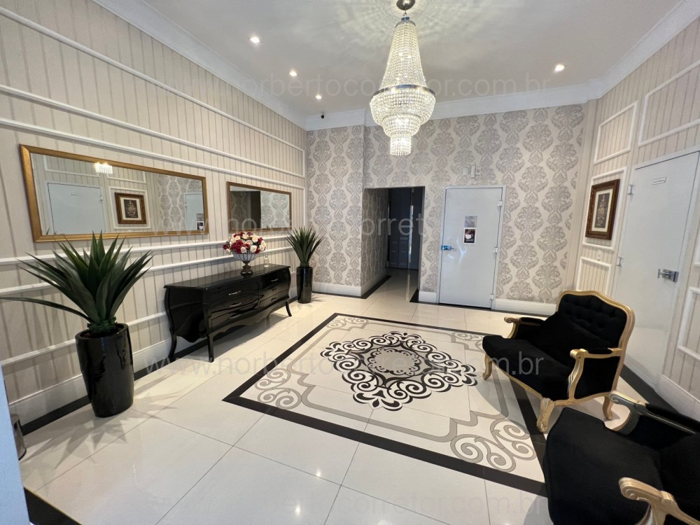 APARTAMENTO MOBILIADO A VENDA EM MEIA PRAIA 