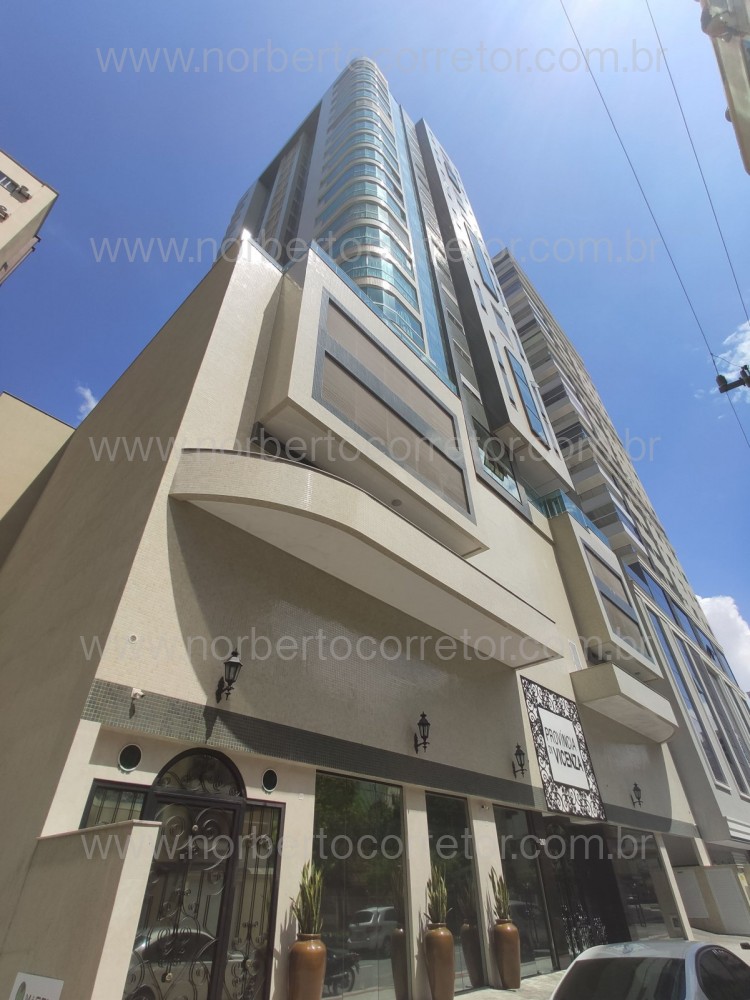 APARTAMENTO MOBILIADO A VENDA EM MEIA PRAIA 