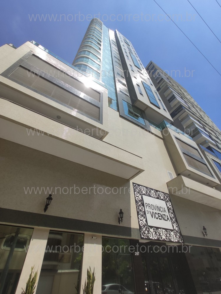 APARTAMENTO MOBILIADO A VENDA EM MEIA PRAIA 