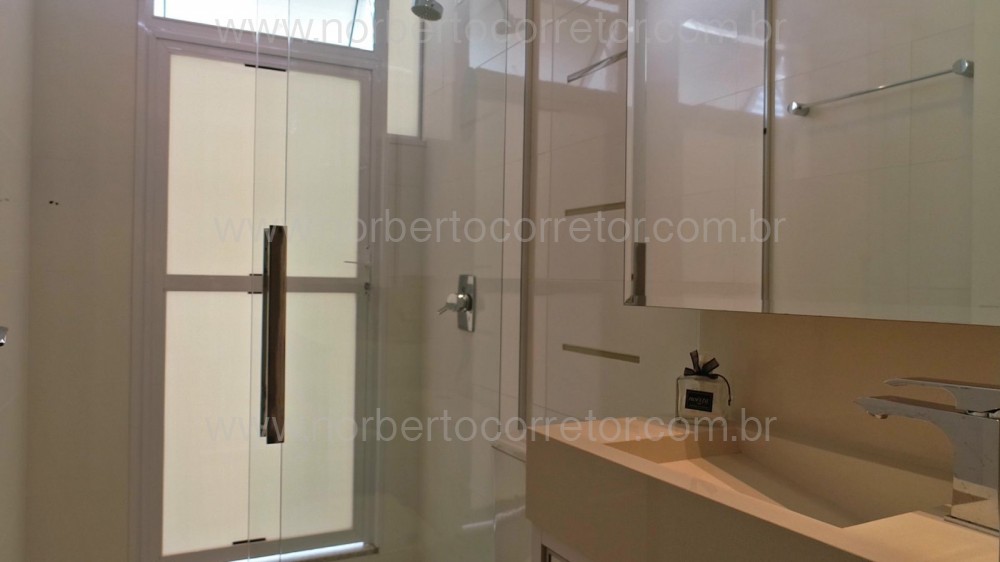 COBERTURA DUPLEX A VENDA NA QUADRA MAR MEIA PRAIA