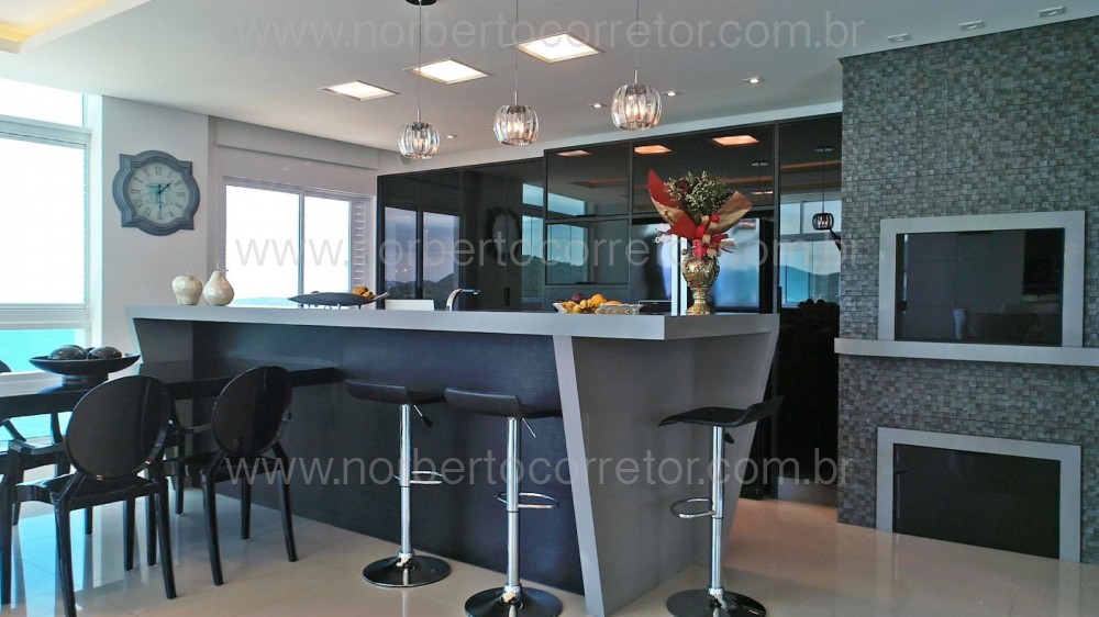 COBERTURA DUPLEX A VENDA NA QUADRA MAR MEIA PRAIA