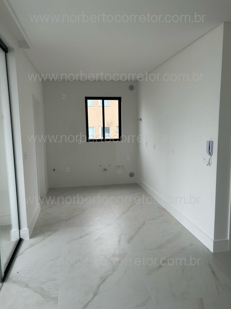 APARTAMENTO A VENDA EM MEIA PRAIA | 3 SUTES 