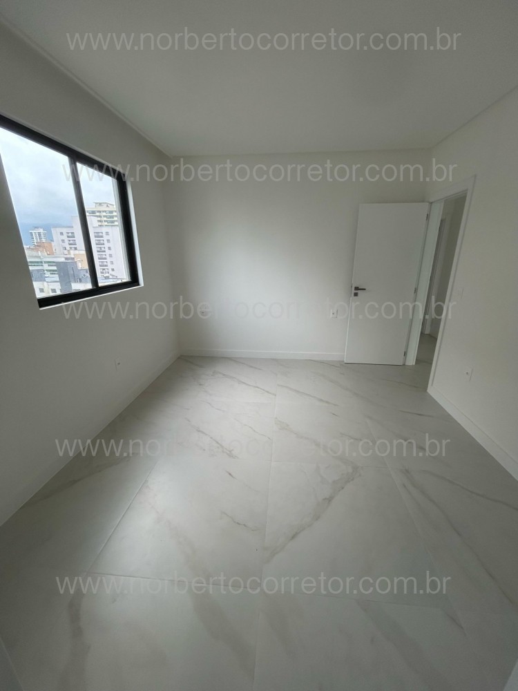 APARTAMENTO A VENDA EM MEIA PRAIA | 3 SUTES 