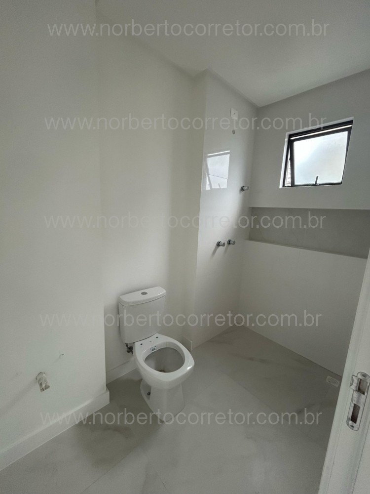 APARTAMENTO A VENDA EM MEIA PRAIA | 3 SUTES 