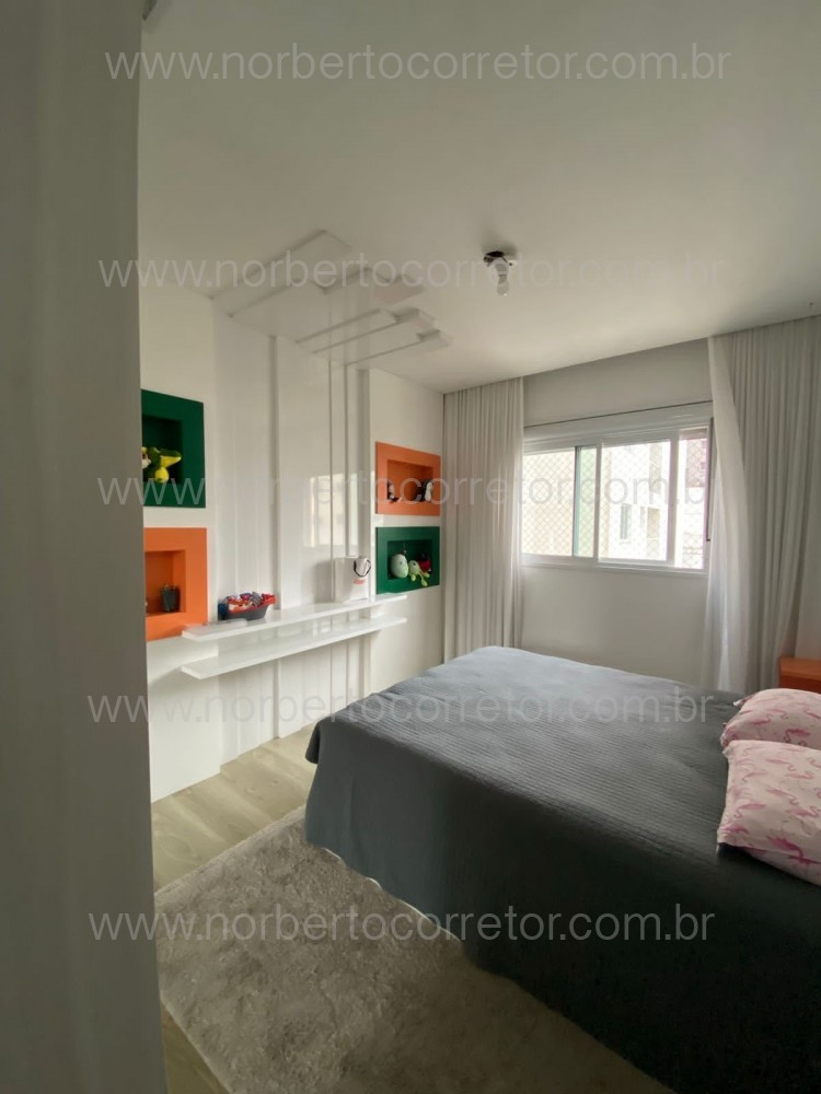 APARTAMENTO MOBILIADO A VENDA MEIA PRAIA