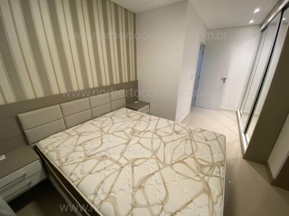 APARTAMENTO A VENDA FRENTE AVENIDA MEIA PRAIA