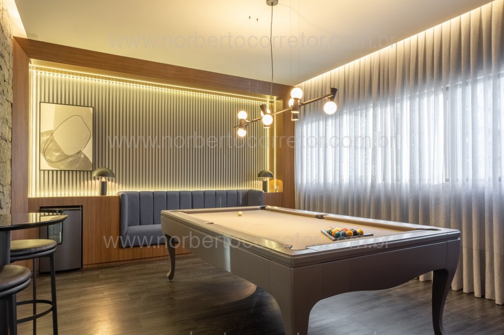 APARTAMENTO 03 SUTES A VENDA EM MEIA PRAIA