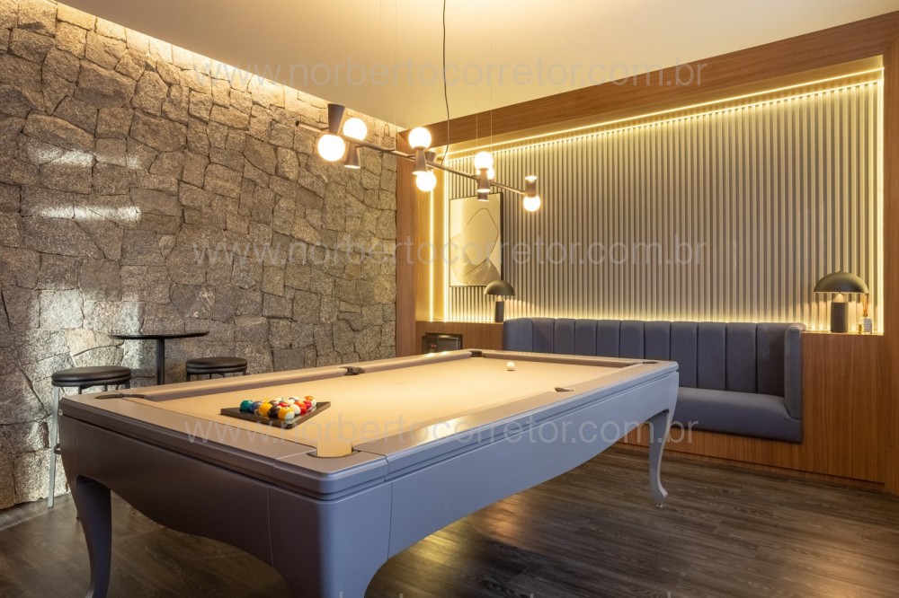 APARTAMENTO 03 SUTES A VENDA EM MEIA PRAIA