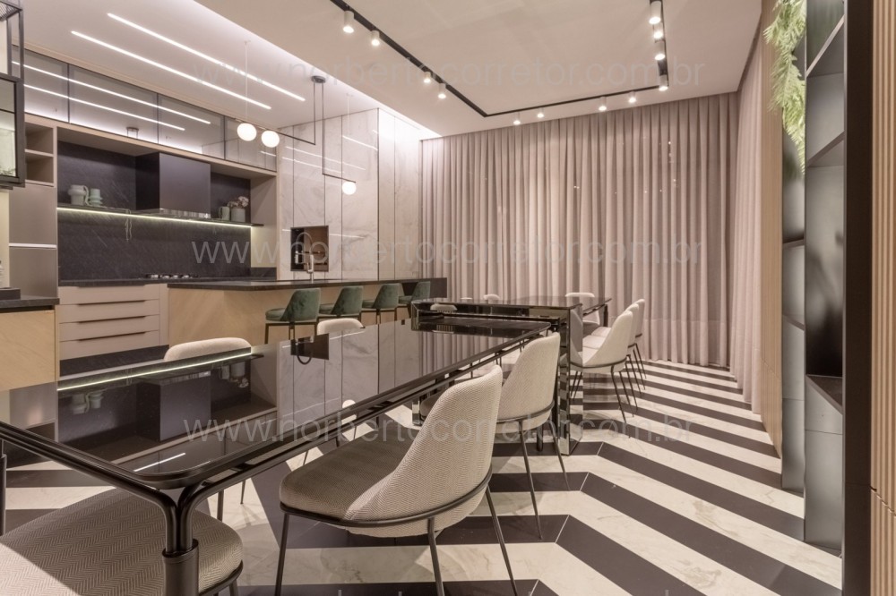 APARTAMENTO 03 SUTES A VENDA EM MEIA PRAIA