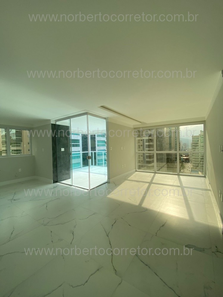 APARTAMENTO A VENDA EM MEIA PRAIA| 3 SUTES 