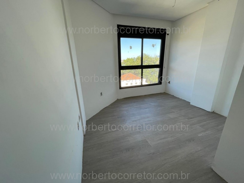 CASA NO CANTO DA PRAIA ITAPEMA  4 SUTES 