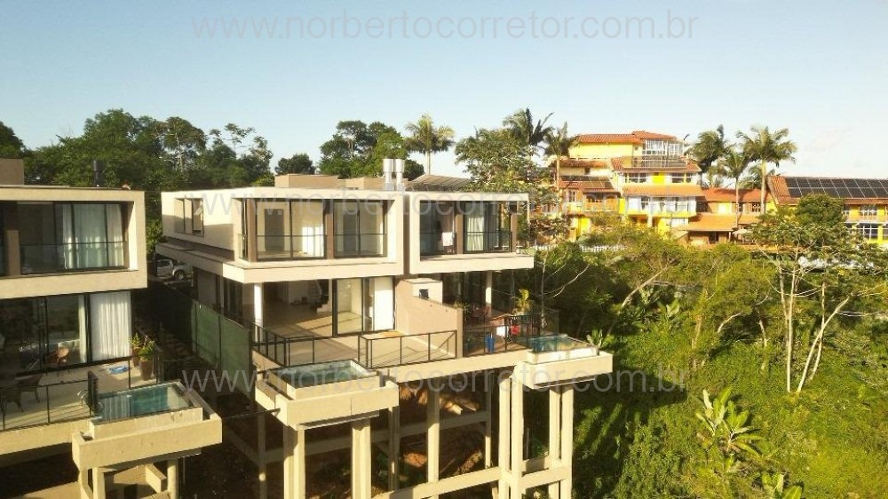 MANS�O SUSPENSA CANTO DA PRAIA ITAPEMA  4 SU�TES 