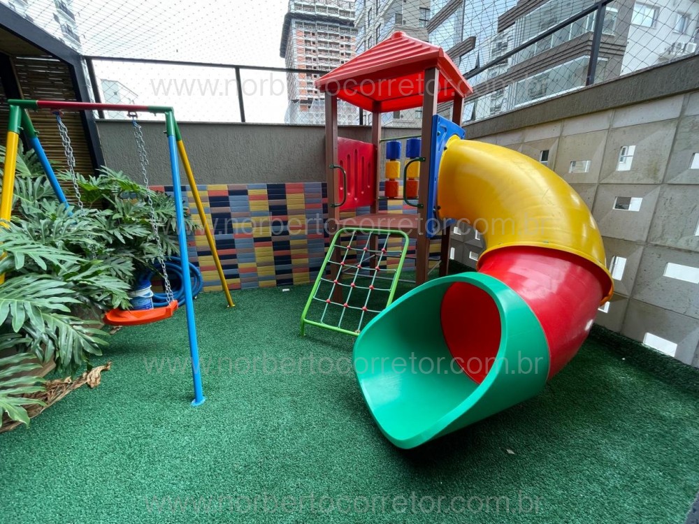 Apartamento 3 su�tes, Meia Praia, Itapema SC