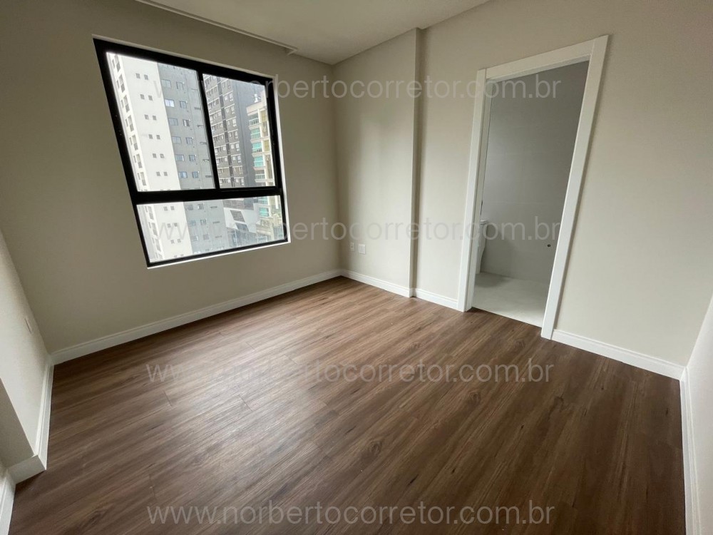 Apartamento 3 su�tes, Meia Praia, Itapema SC