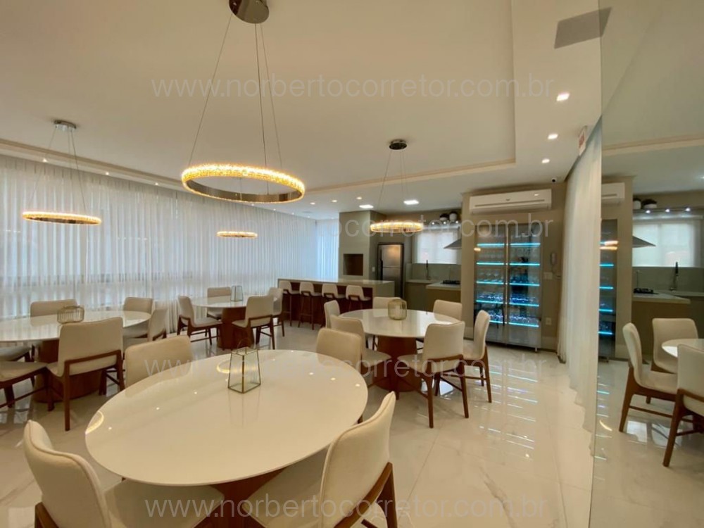 APARTAMENTO A VENDA NA QUADRA MAR DE MEIA PRAIA