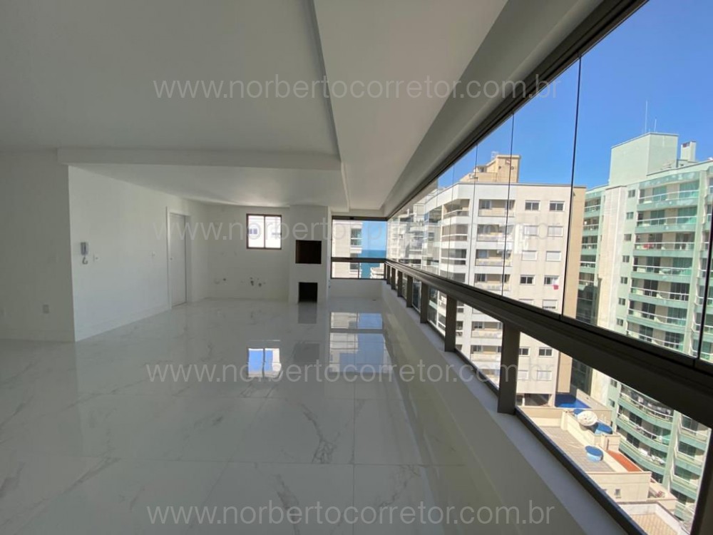 APARTAMENTO A VENDA NA QUADRA MAR DE MEIA PRAIA