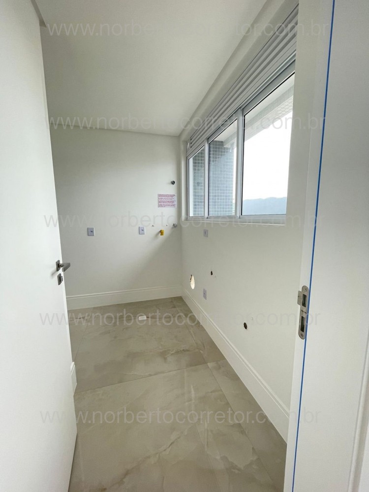 Apartamento 4 sutes, Meia Praia, Itapema SC 