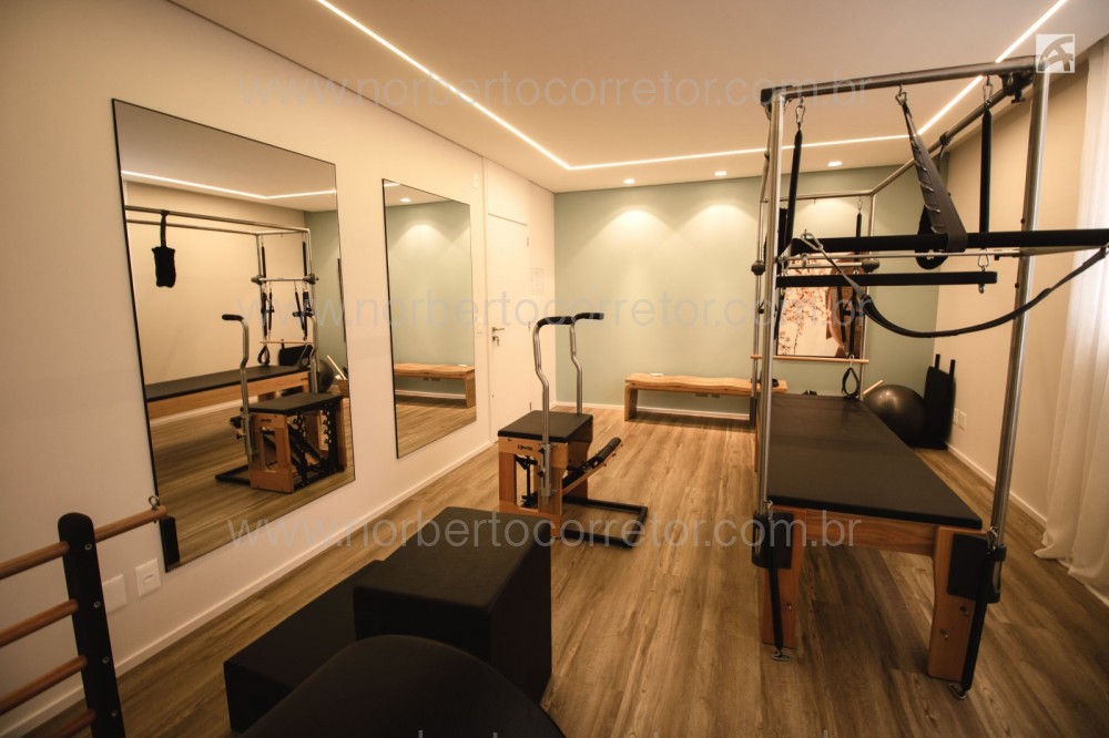 APARTAMENTO A VENDA NA PRAIA BRAVA | 3 SUTES 