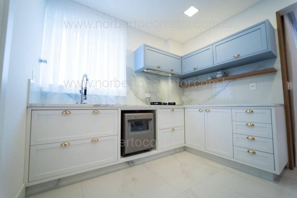 Apartamento 3 sutes, Meia Praia, Itapema SC