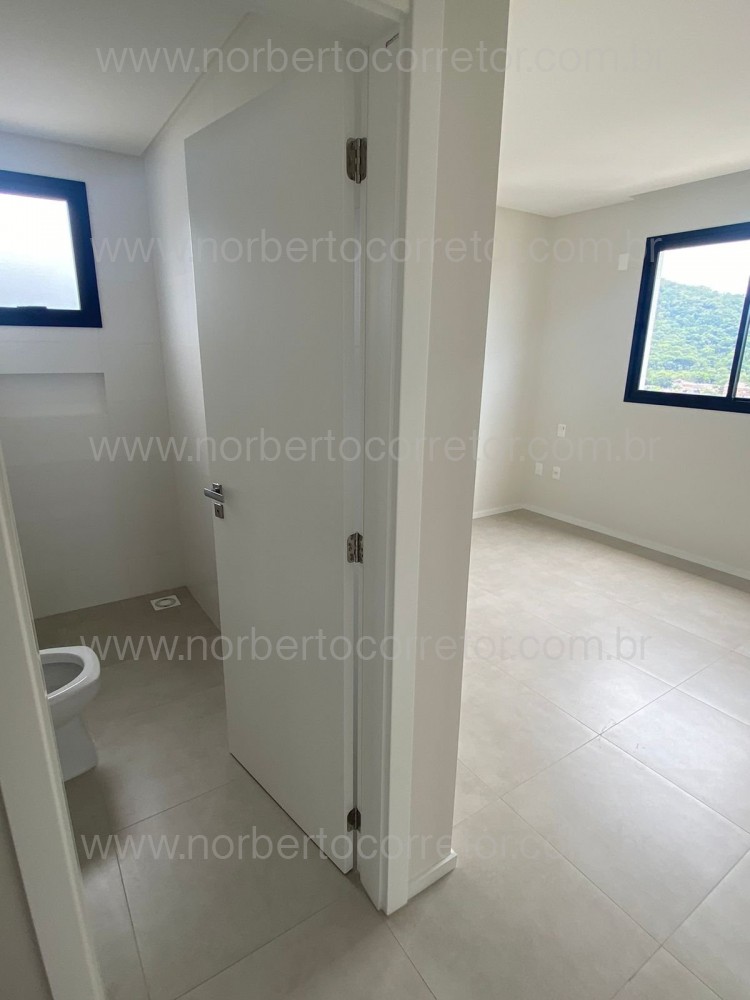 Apartamento 3 sutes, Bairro Centro de Itapema SC