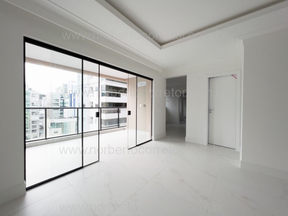 Apartamento 3 sutes, Meia Praia, Itapema SC