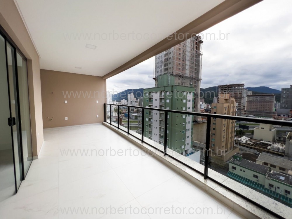 Apartamento 3 sutes, Meia Praia, Itapema SC