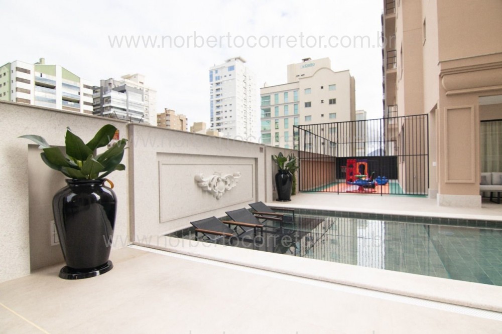 Apartamento 3 sutes, Meia Praia, Itapema SC