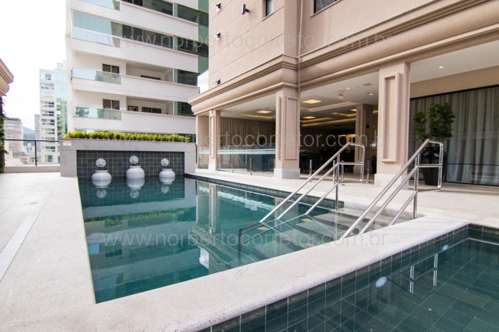 Apartamento 3 sutes, Meia Praia, Itapema SC