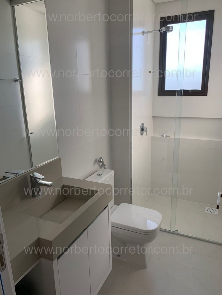 APARTAMENTO FRENTE MAR BALNEARIO PEREQUE 