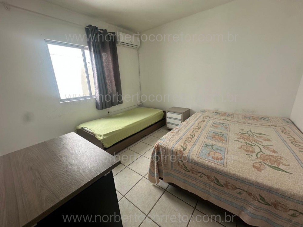 Apartamento 2 dormit�rios quadra mar, Itapema SC 