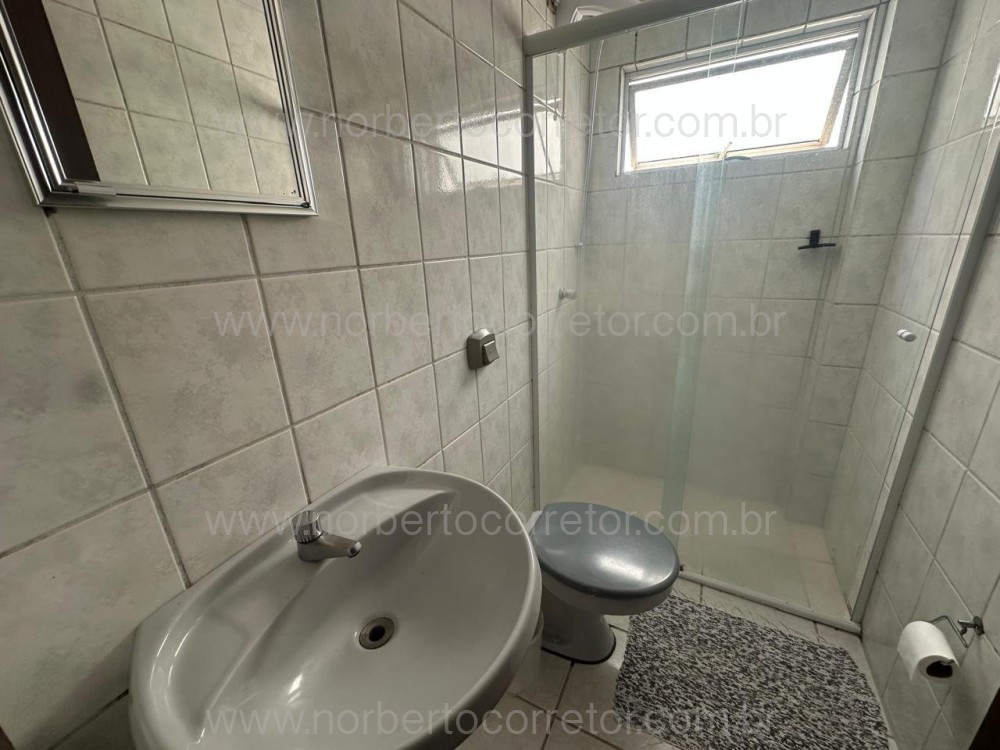 Apartamento 2 dormit�rios quadra mar, Itapema SC 