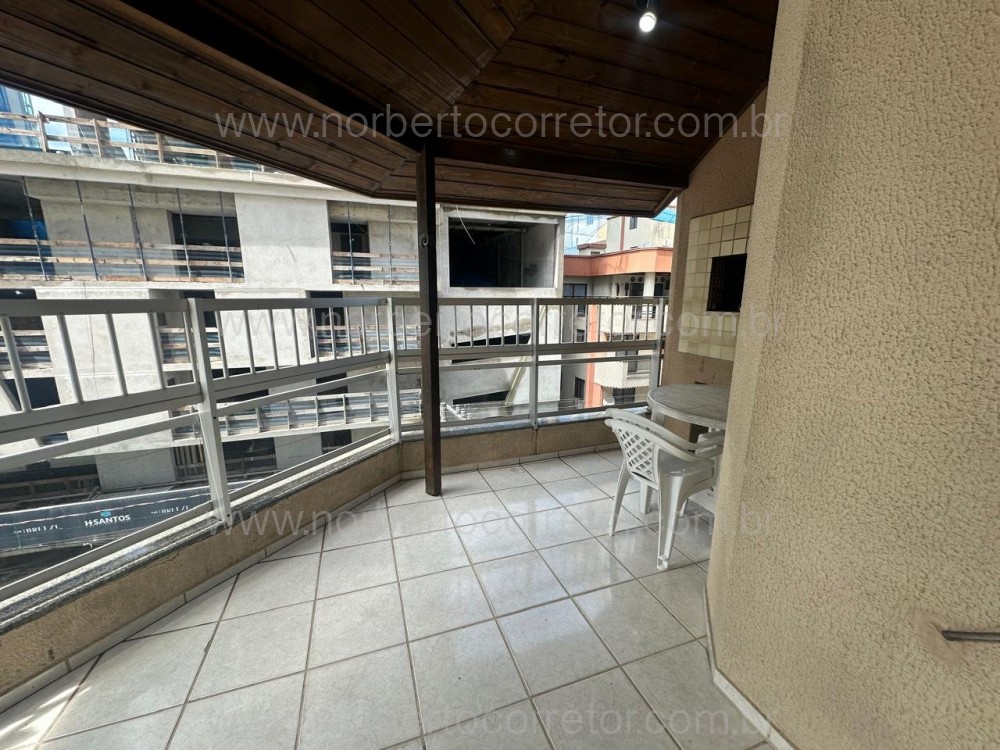 Apartamento 2 dormit�rios quadra mar, Itapema SC 