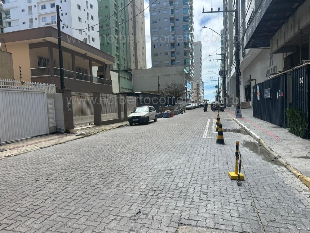 Apartamento 2 dormit�rios quadra mar, Itapema SC 