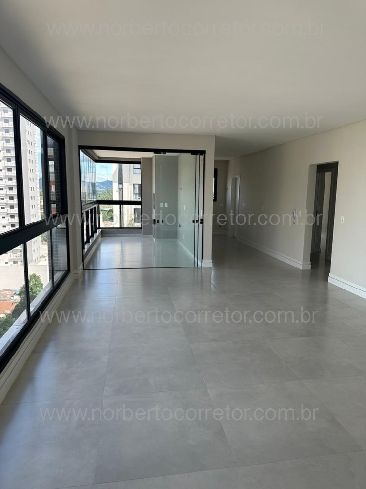 Apartamento 3 sutes, Meia Praia, Itapema SC