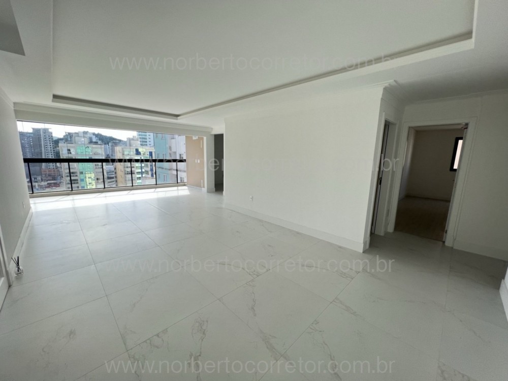 Apartamento 4 sutes, Meia Praia, Itapema SC 