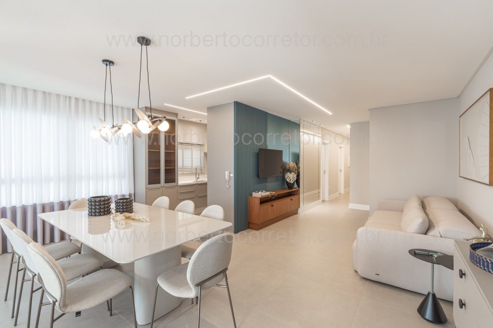 Apartamento 3 sutes, Meia Praia, Itapema SC