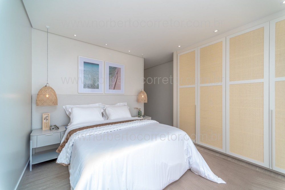 CASA A VENDA NA PRAIA DO ESTALEIRO BAL. CAMBORIU